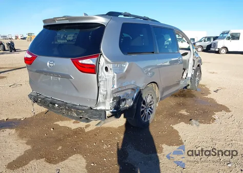 2018 Toyota Sienna Xle Premium 8 Passenger z USA, uszkodzony, nr VIN 5TDYZ3DC7JS935819